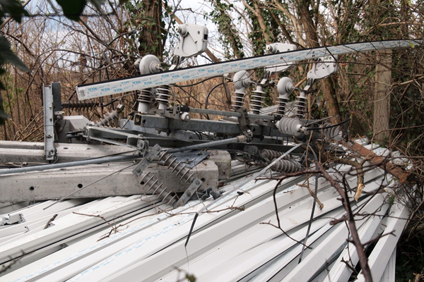 Közel 400 háztartás maradt áram nélkül Fehér megyében